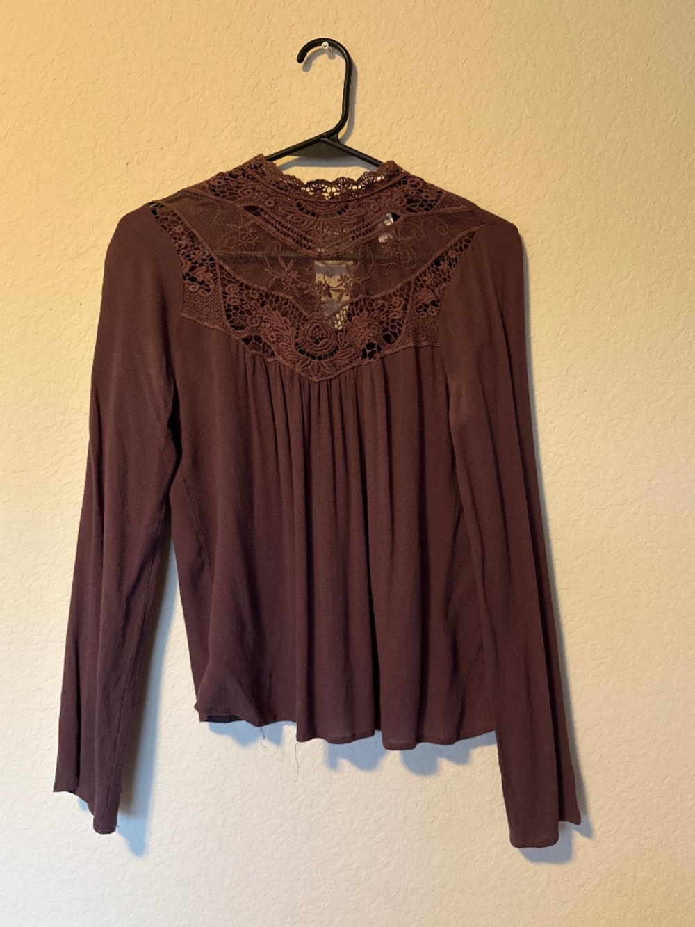 Full Tilt Mauve Lace Detail Boho Blouse – Long Sleeve Flowy Top